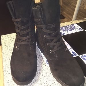 Bearpaw women's boots